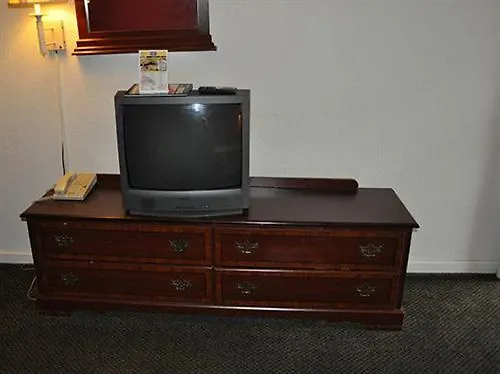 Hotel Belmont Inn & Suites Virginia Beach